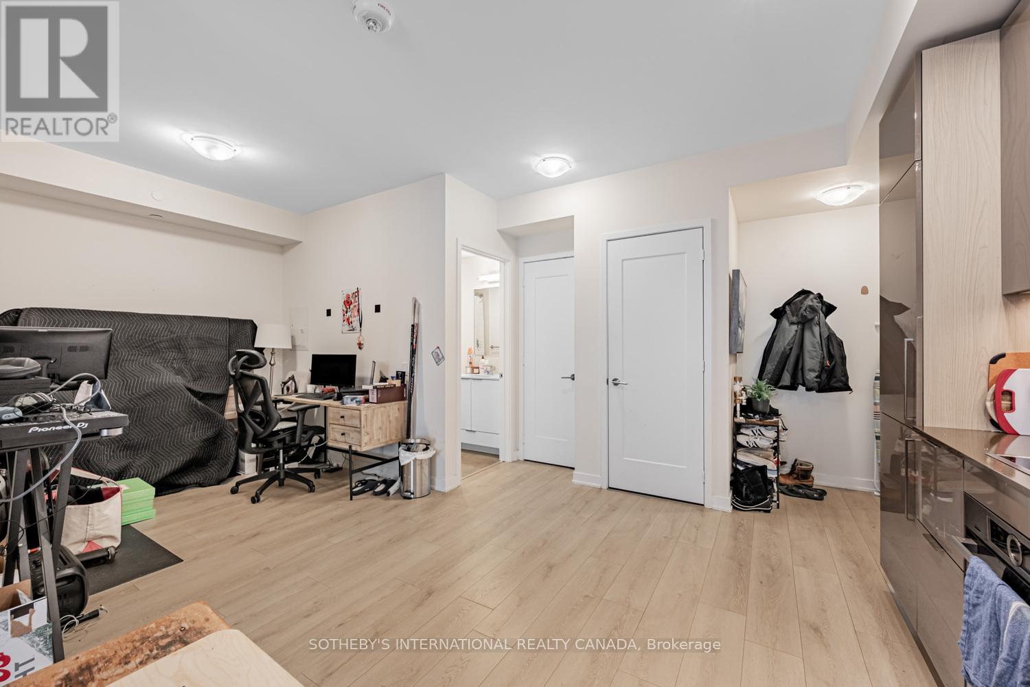 1910 - 28 Freeland Street, Toronto (Waterfront Communities), Ontario  M5E 0E3 - Photo 8 - C12761130