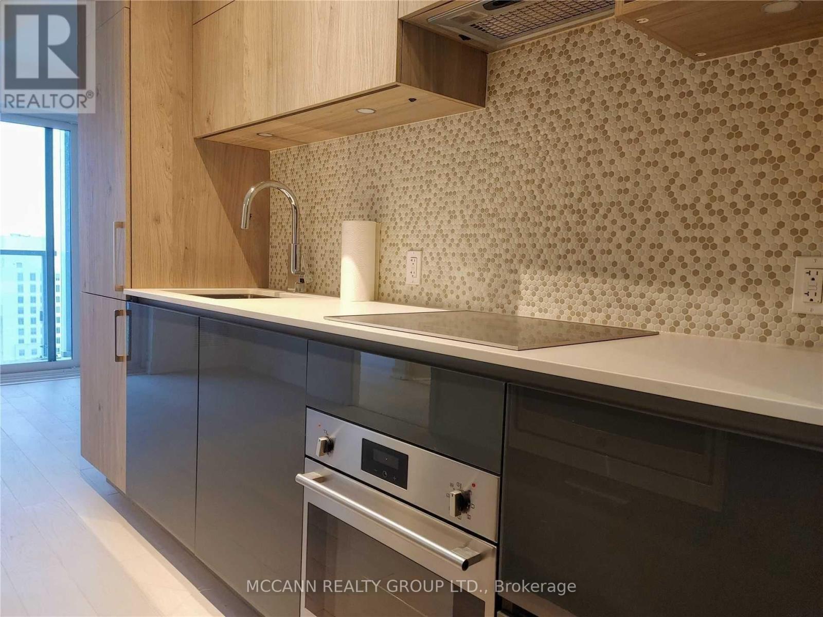 5012 - 1 Yorkville Avenue, Toronto, Ontario  M4W 0B1 - Photo 7 - C12761144