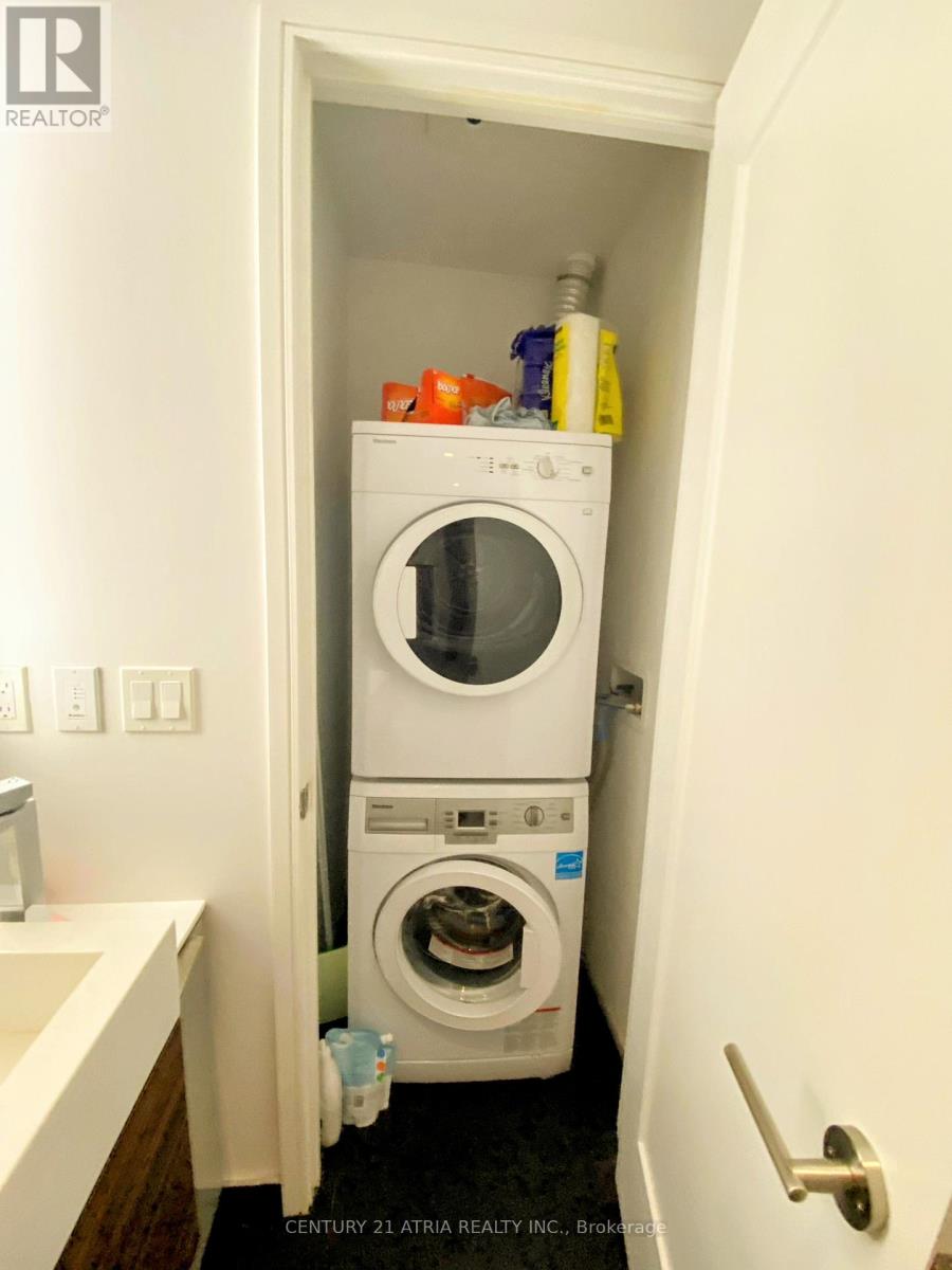 1712 - 88 Scott Street, Toronto, Ontario  M5E 0A9 - Photo 5 - C12761148