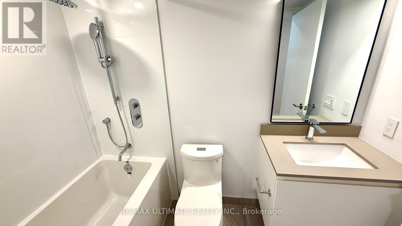 515 - 1720 Bayview Avenue, Toronto, Ontario  M4G 3C4 - Photo 16 - C12761178