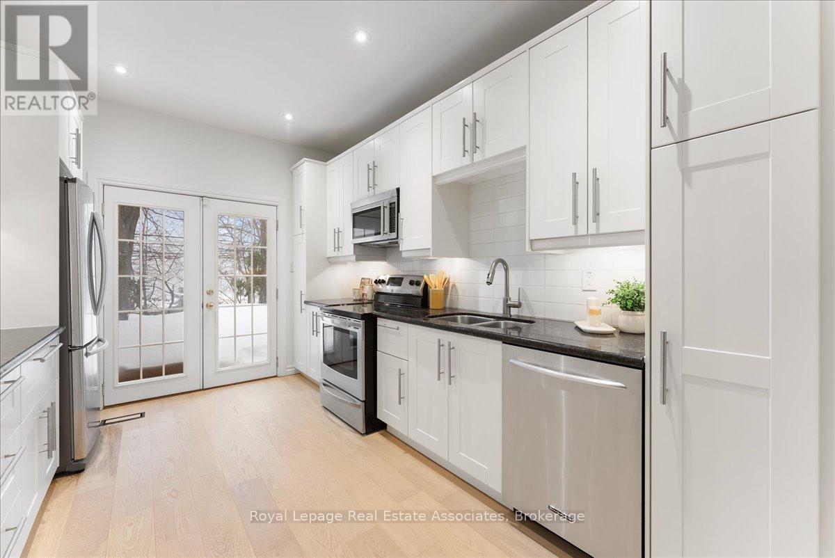 30 Belmont Street, Toronto (Annex), Ontario  M5R 1P8 - Photo 12 - C12761200