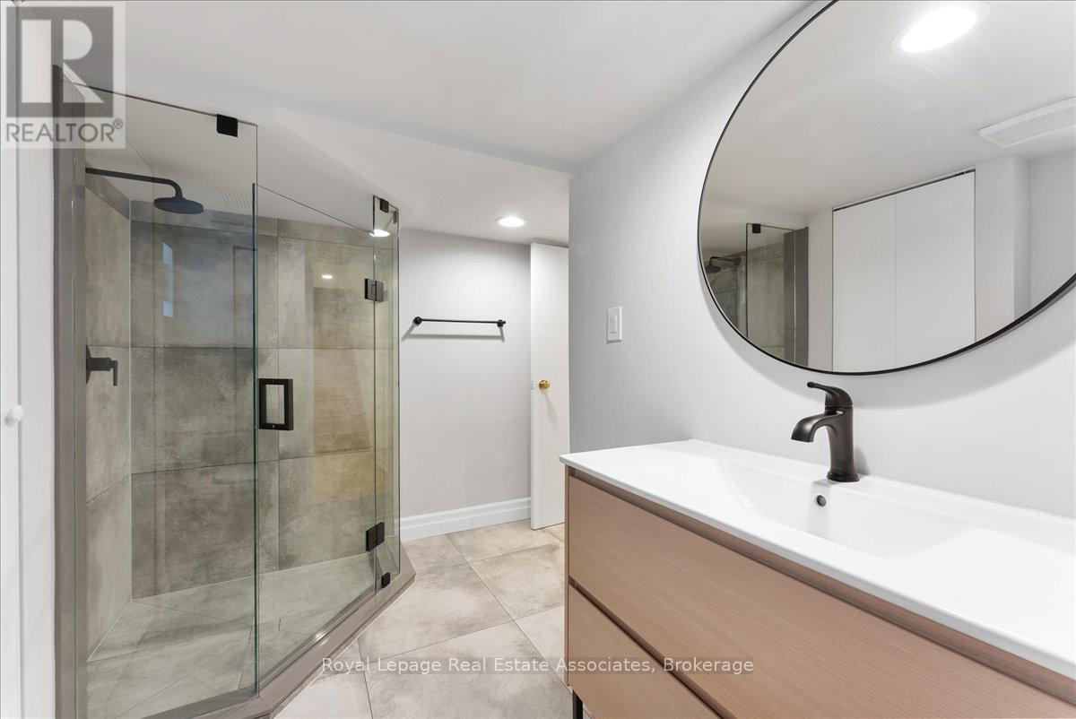 30 Belmont Street, Toronto (Annex), Ontario  M5R 1P8 - Photo 32 - C12761200