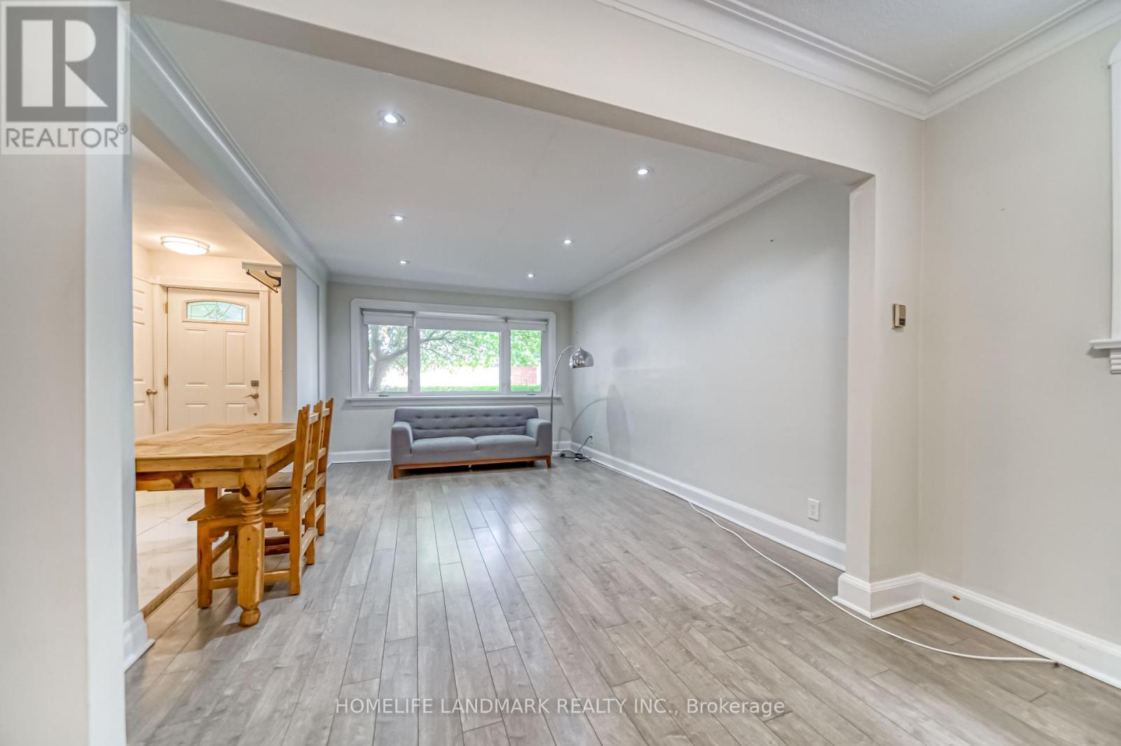 Main Floor - 335 Cosburn Avenue, Toronto, Ontario  M4J 2N2 - Photo 12 - E12761040