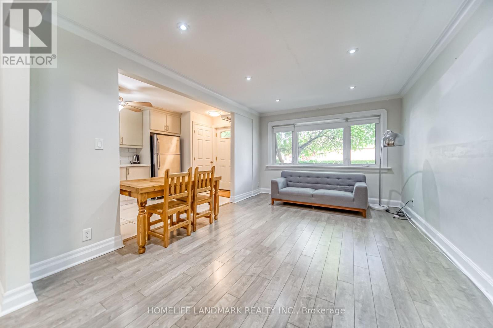 Main Floor - 335 Cosburn Avenue, Toronto, Ontario  M4J 2N2 - Photo 13 - E12761040