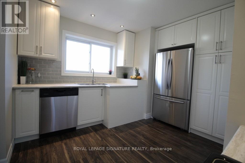 18 Independence Drive, Toronto, Ontario  M1K 3R8 - Photo 6 - E12761050