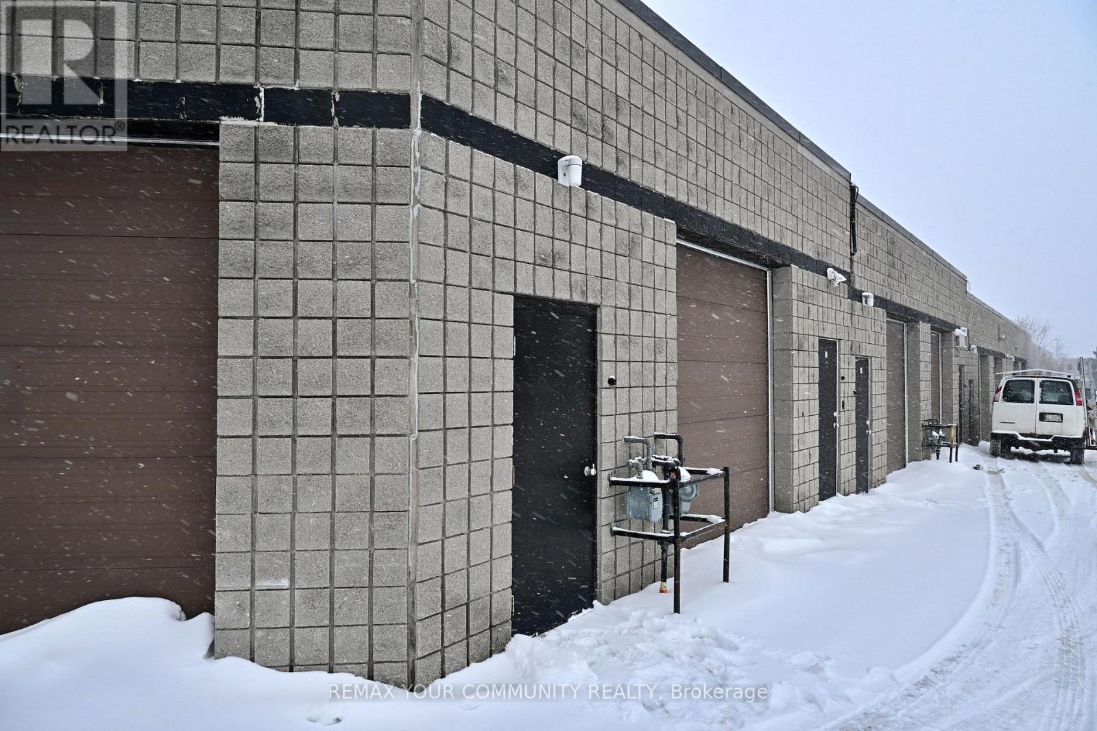 16 - 4 Vata Court, Aurora, Ontario  L4G 4B6 - Photo 3 - N12760990