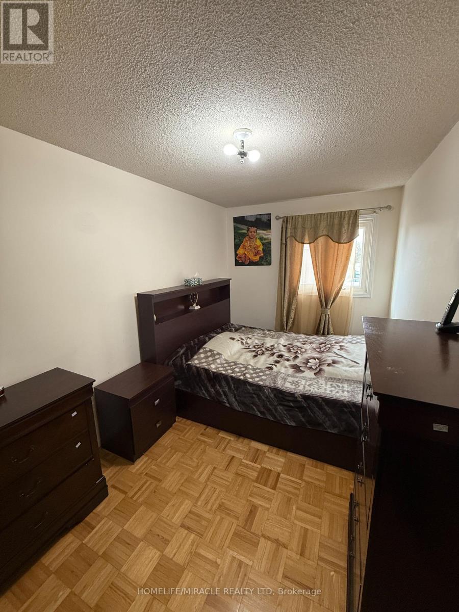 2 Ketchum Crescent, Markham, Ontario  L3S 3G2 - Photo 19 - N12761072