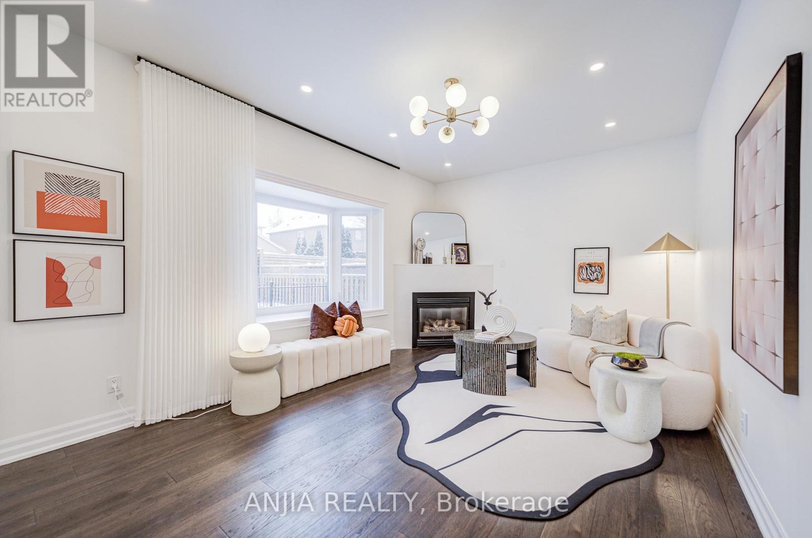 289 Hoover Park Drive, Whitchurch-Stouffville, Ontario  L4A 1K9 - Photo 14 - N12761138