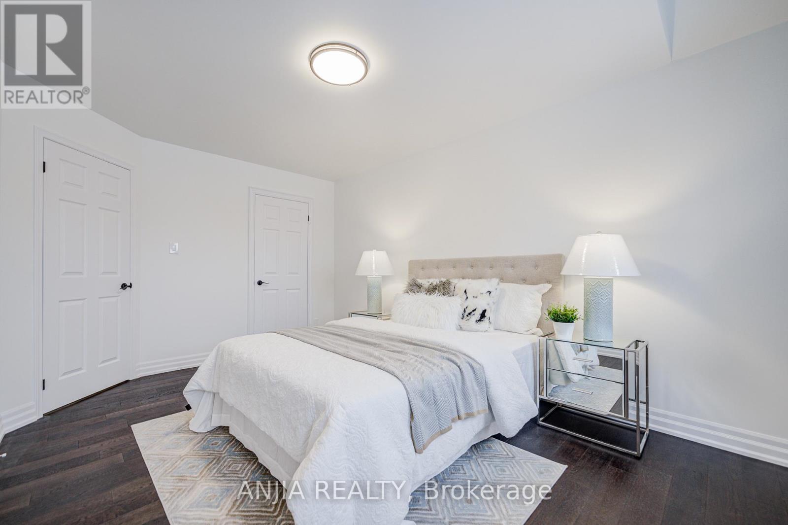 289 Hoover Park Drive, Whitchurch-Stouffville, Ontario  L4A 1K9 - Photo 39 - N12761138