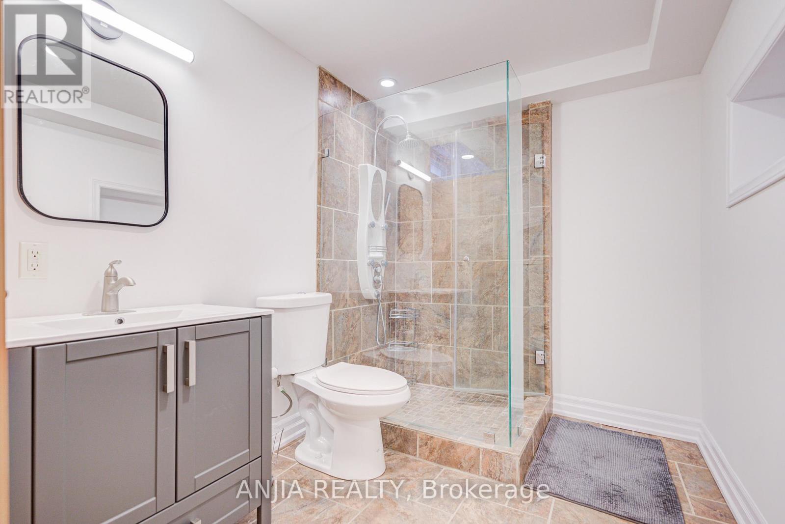 289 Hoover Park Drive, Whitchurch-Stouffville, Ontario  L4A 1K9 - Photo 45 - N12761138