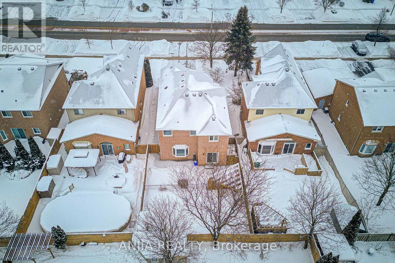 289 Hoover Park Drive, Whitchurch-Stouffville, Ontario  L4A 1K9 - Photo 47 - N12761138