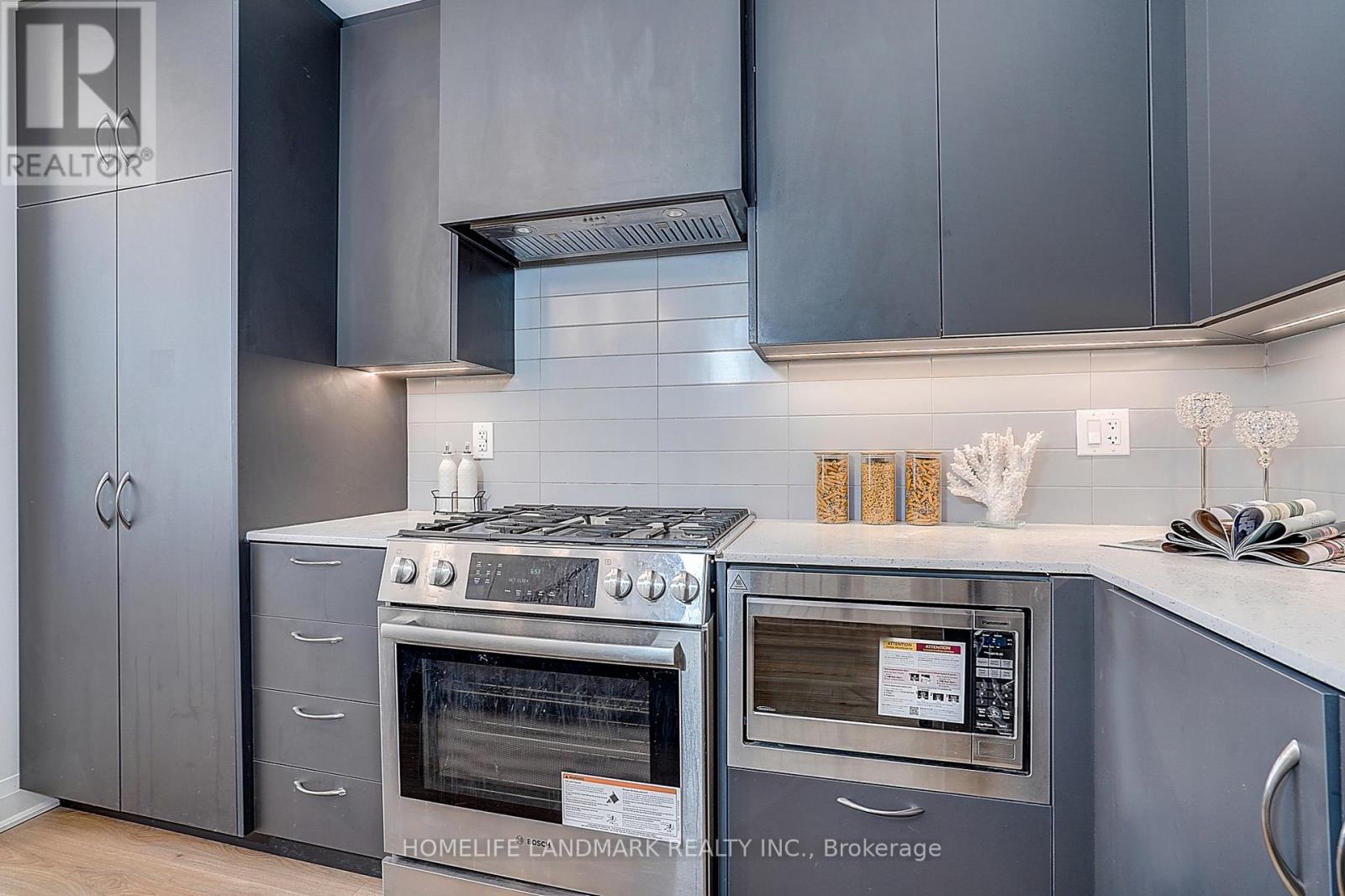 20 Burleigh Mews, Vaughan, Ontario  L4J 8A2 - Photo 18 - N12761194