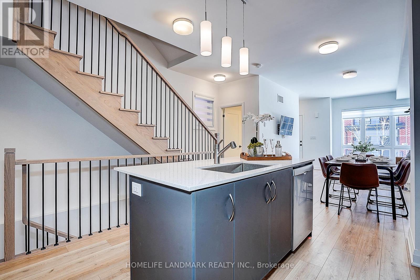 20 Burleigh Mews, Vaughan, Ontario  L4J 8A2 - Photo 19 - N12761194