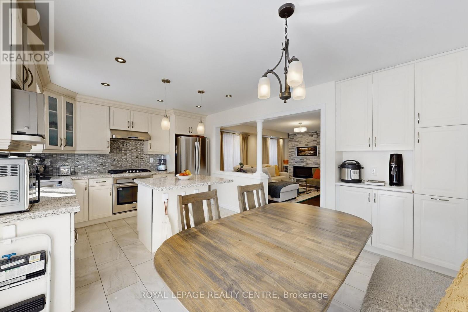 3794 Foxborough Trail, Mississauga, Ontario  L5N 7T7 - Photo 14 - W12760958