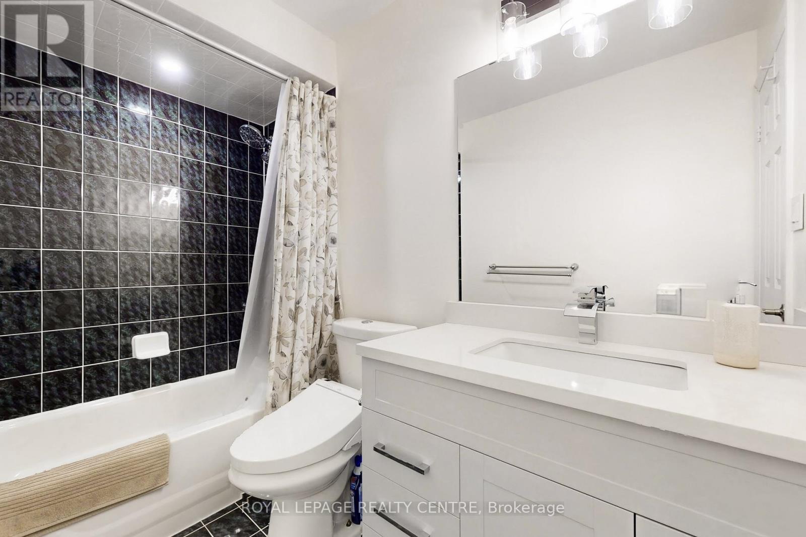 3794 Foxborough Trail, Mississauga, Ontario  L5N 7T7 - Photo 32 - W12760958