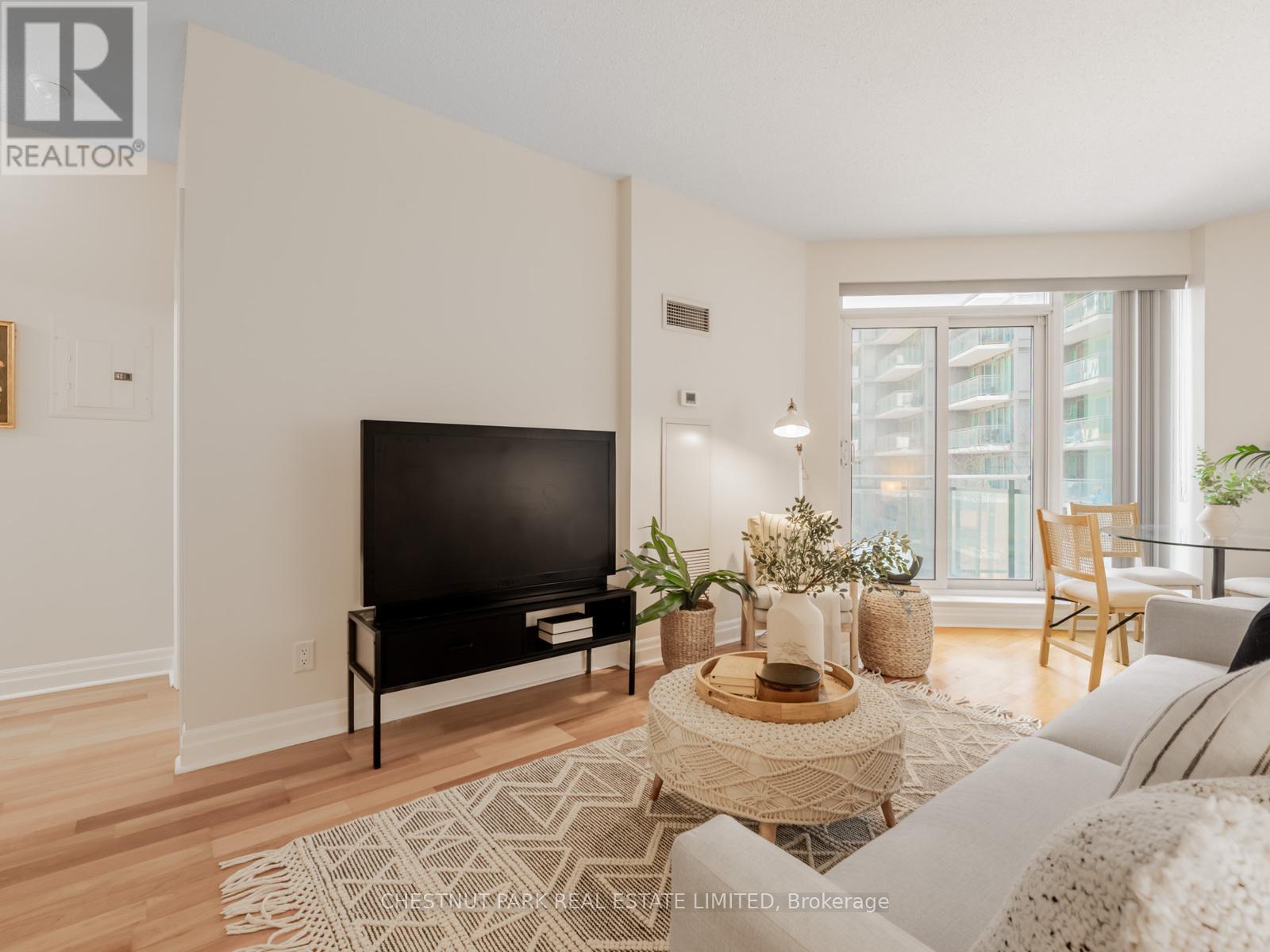 501 - 2119 Lake Shore Boulevard W, Toronto (Mimico), Ontario  M8V 4E8 - Photo 7 - W12760988