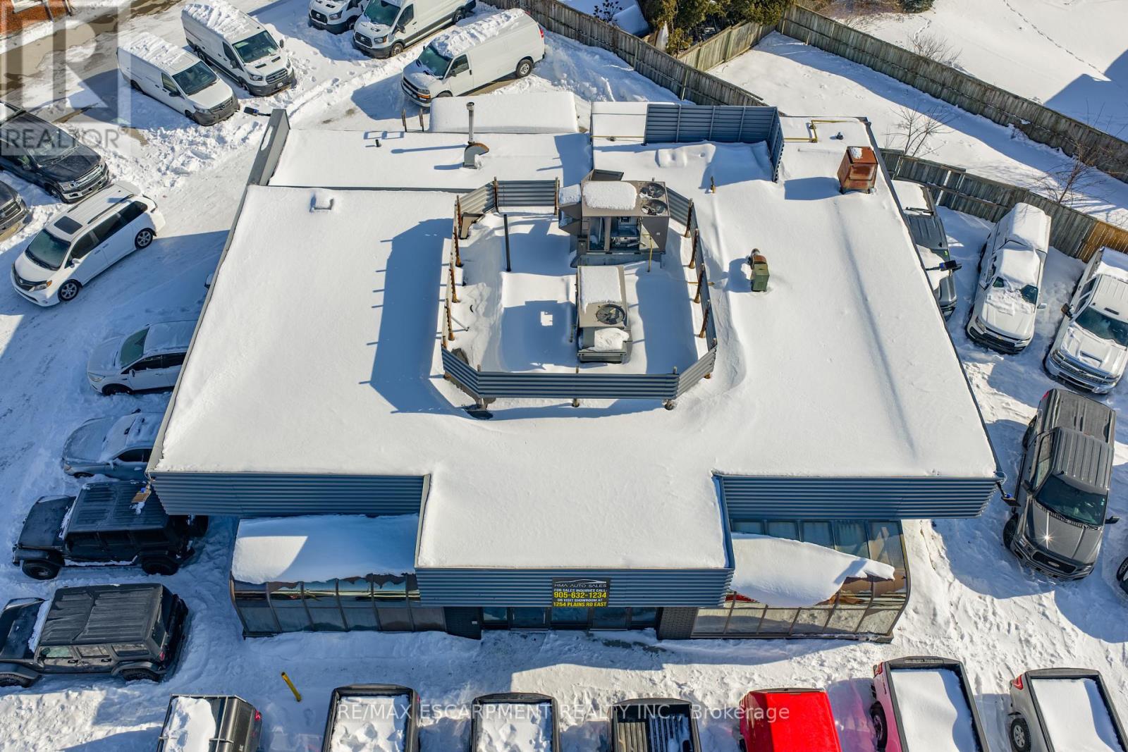 434 Plains Road E, Burlington (Lasalle), Ontario  L7T 2E1 - Photo 6 - W12761010