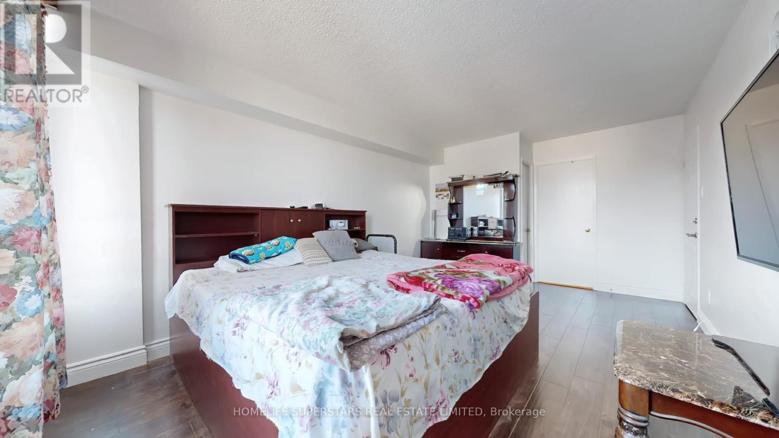 #301 - 26 Hanover Road, Brampton, Ontario  L6S 4T2 - Photo 20 - W12761012