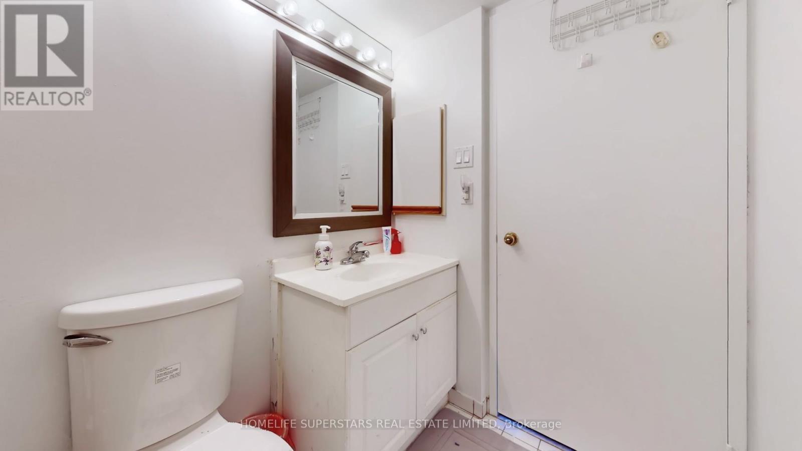 #301 - 26 Hanover Road, Brampton, Ontario  L6S 4T2 - Photo 22 - W12761012