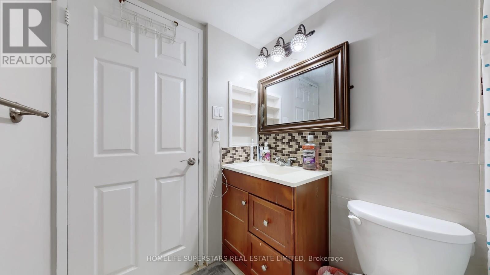 #301 - 26 Hanover Road, Brampton, Ontario  L6S 4T2 - Photo 30 - W12761012