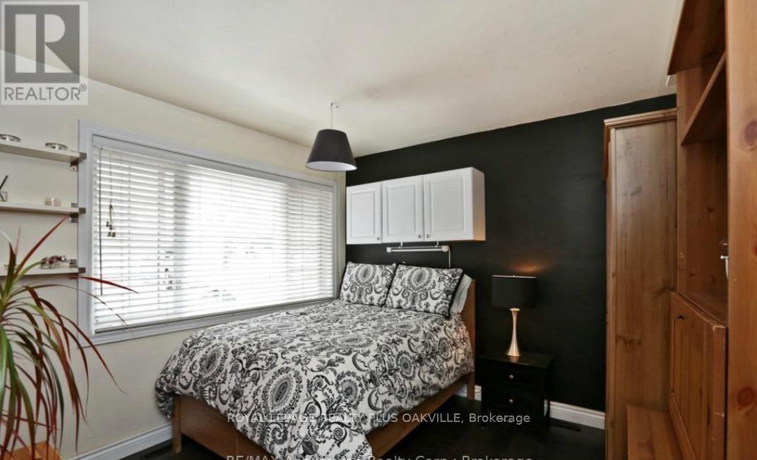 1065 Bomorda Drive, Oakville, Ontario  L6H 1Y3 - Photo 17 - W12761028