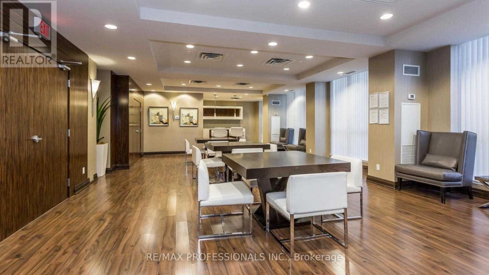 305 - 1 Michael Power Place, Toronto, Ontario  M9A 0A1 - Photo 31 - W12761046