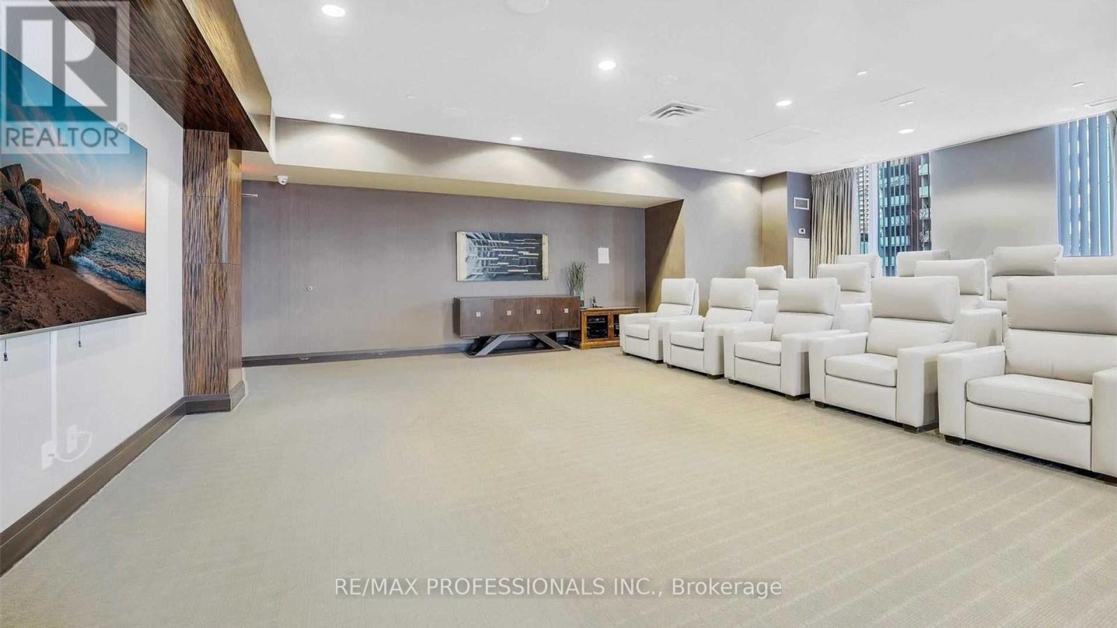 305 - 1 Michael Power Place, Toronto, Ontario  M9A 0A1 - Photo 33 - W12761046