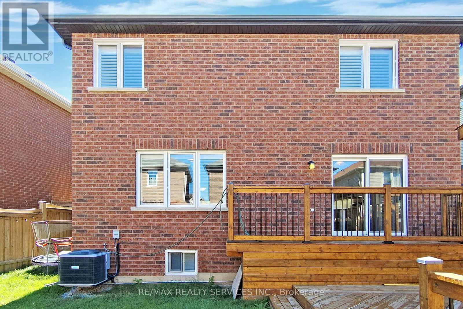 Upper - 31 Leadenhall Road, Brampton (Northwest Brampton), Ontario  L7A 4G4 - Photo 47 - W12761134