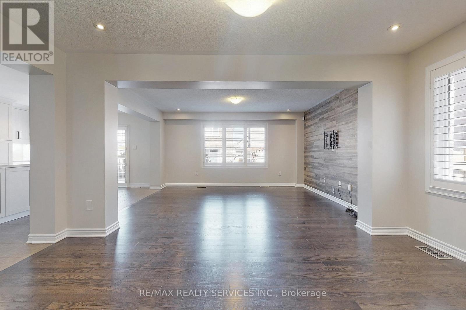 Upper - 31 Leadenhall Road, Brampton (Northwest Brampton), Ontario  L7A 4G4 - Photo 6 - W12761134