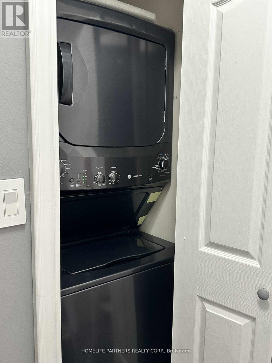 10 - 605 Shoreline Drive, Mississauga, Ontario  L5B 4K3 - Photo 12 - W12761174