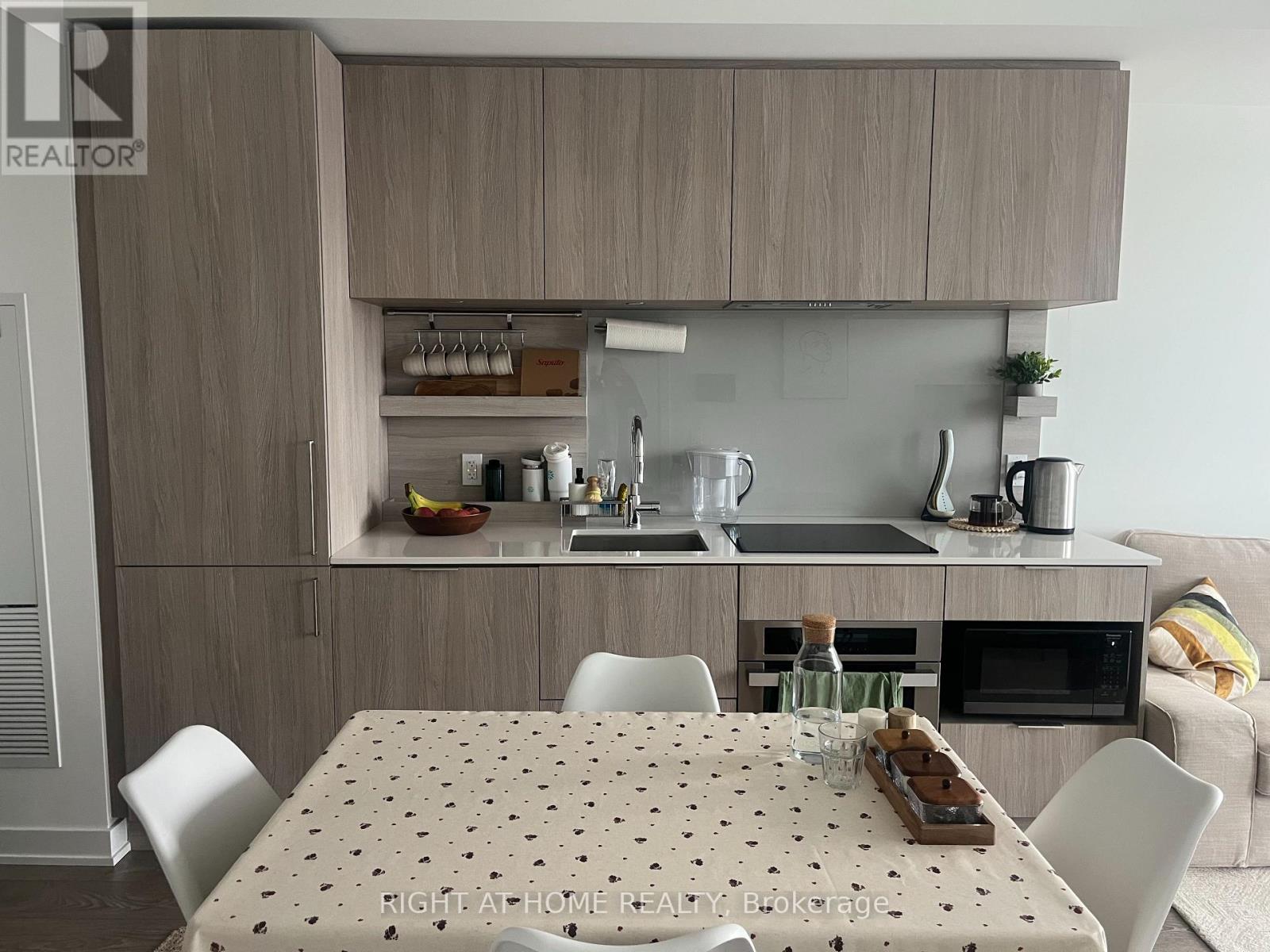 506 - 28 Ann Street, Mississauga, Ontario  L5G 0E1 - Photo 10 - W12761198