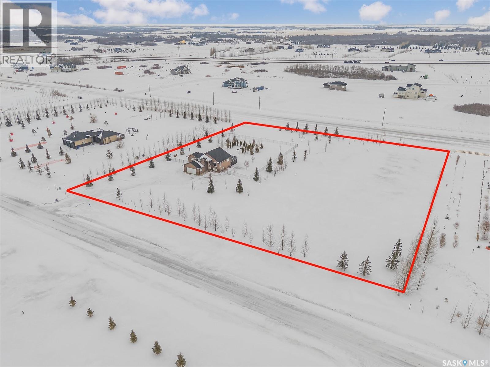 19 Country Lane, Dundurn Rm No. 314, Saskatchewan  S7C 0A7 - Photo 2 - SK028002