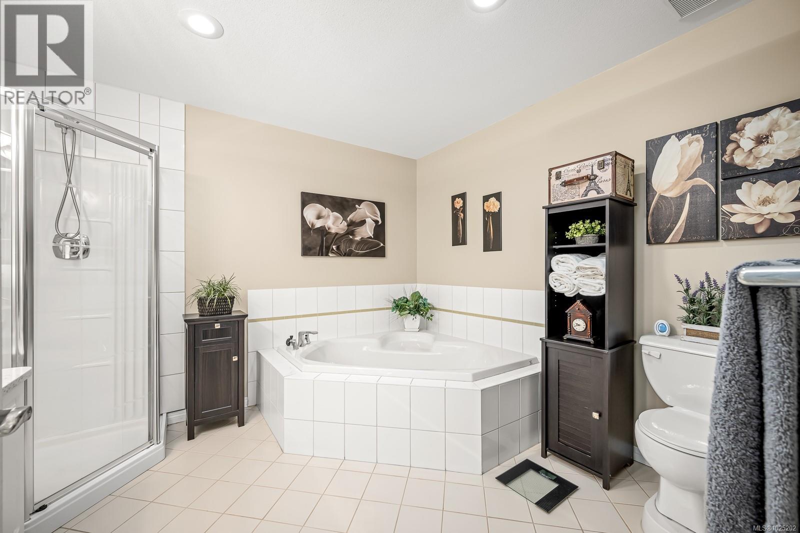 28 3100 Kensington Cres, Courtenay, British Columbia  V9N 8Z9 - Photo 11 - 1025202