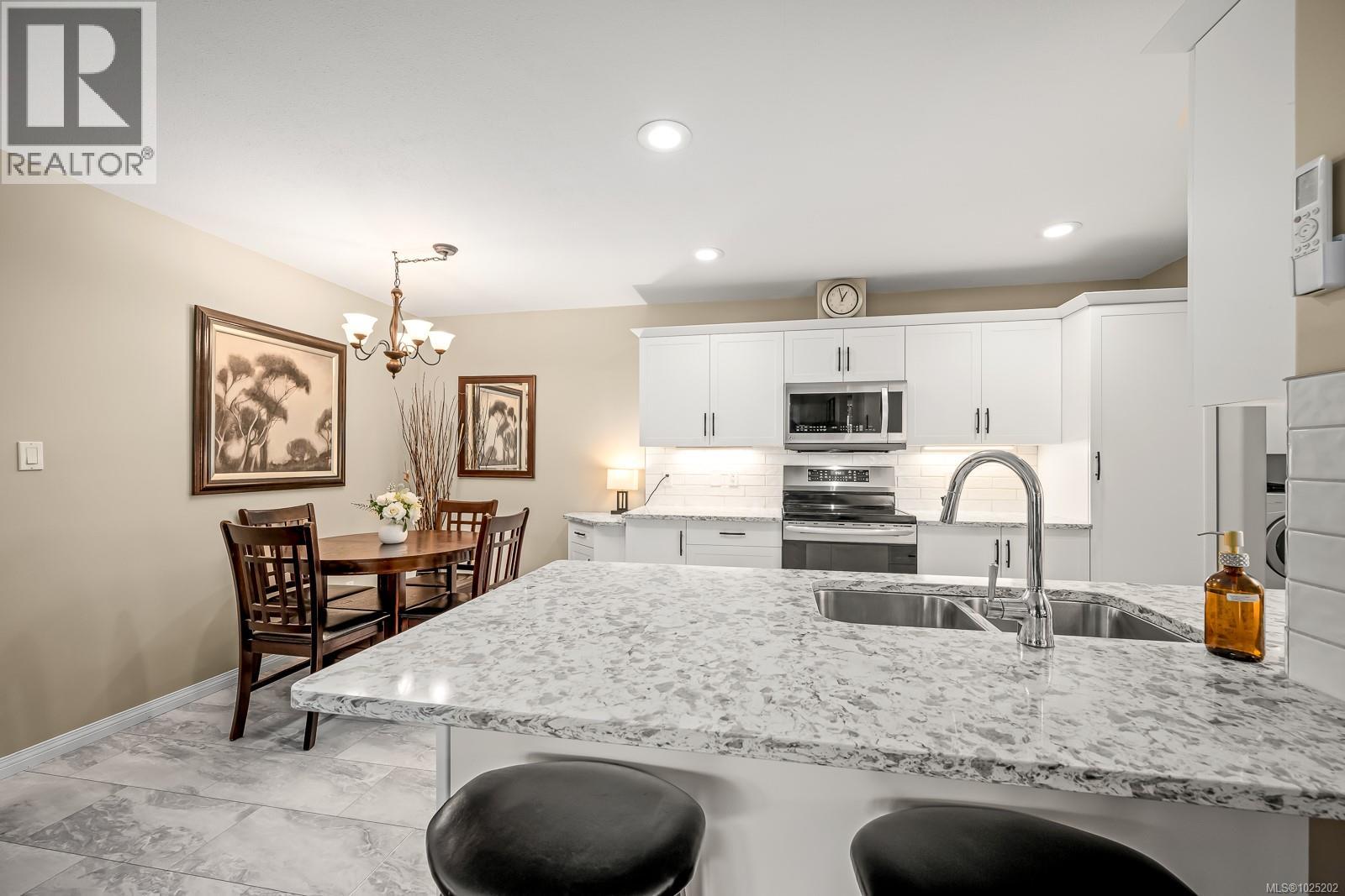 28 3100 Kensington Cres, Courtenay, British Columbia  V9N 8Z9 - Photo 8 - 1025202