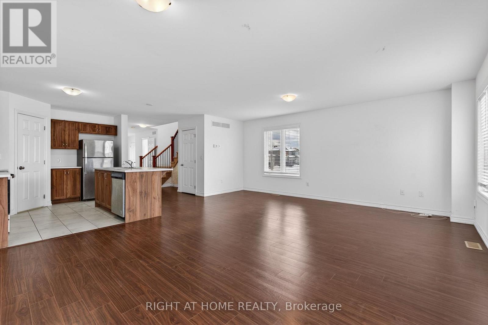 73 Brennan Crescent, Loyalist, Ontario  K0H 2H0 - Photo 9 - X12760956