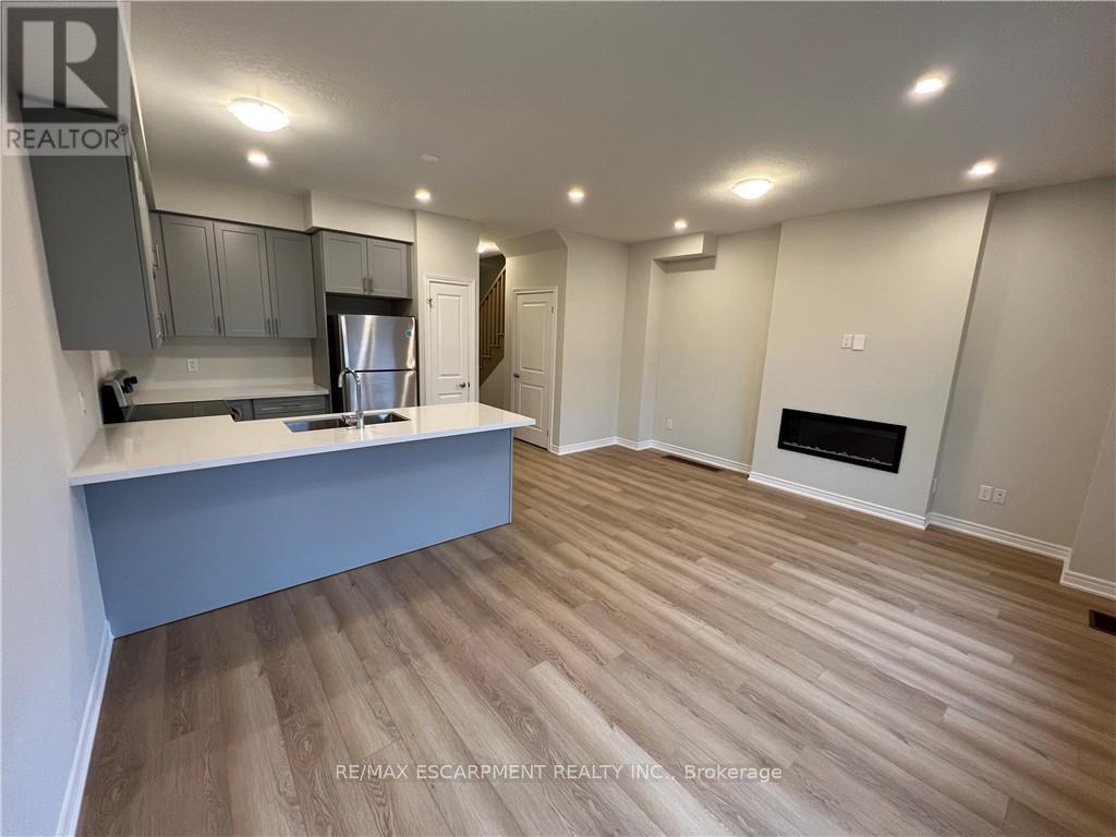 5 Genoa Drive, Hamilton, Ontario  L9B 0K1 - Photo 15 - X12761222