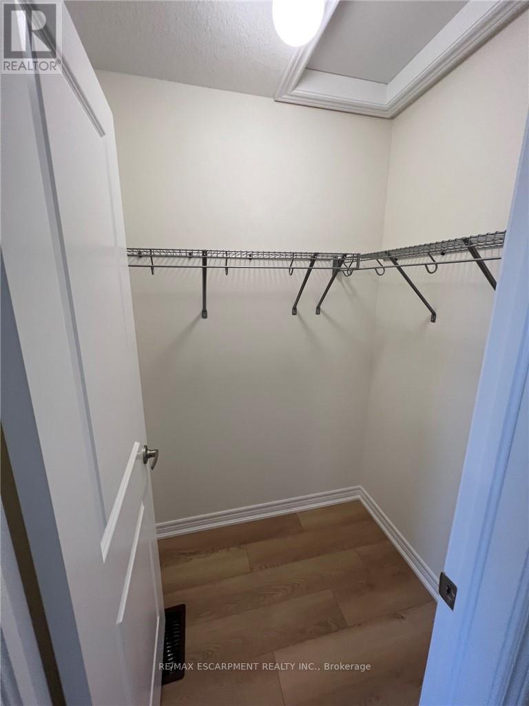 5 Genoa Drive, Hamilton, Ontario  L9B 0K1 - Photo 21 - X12761222