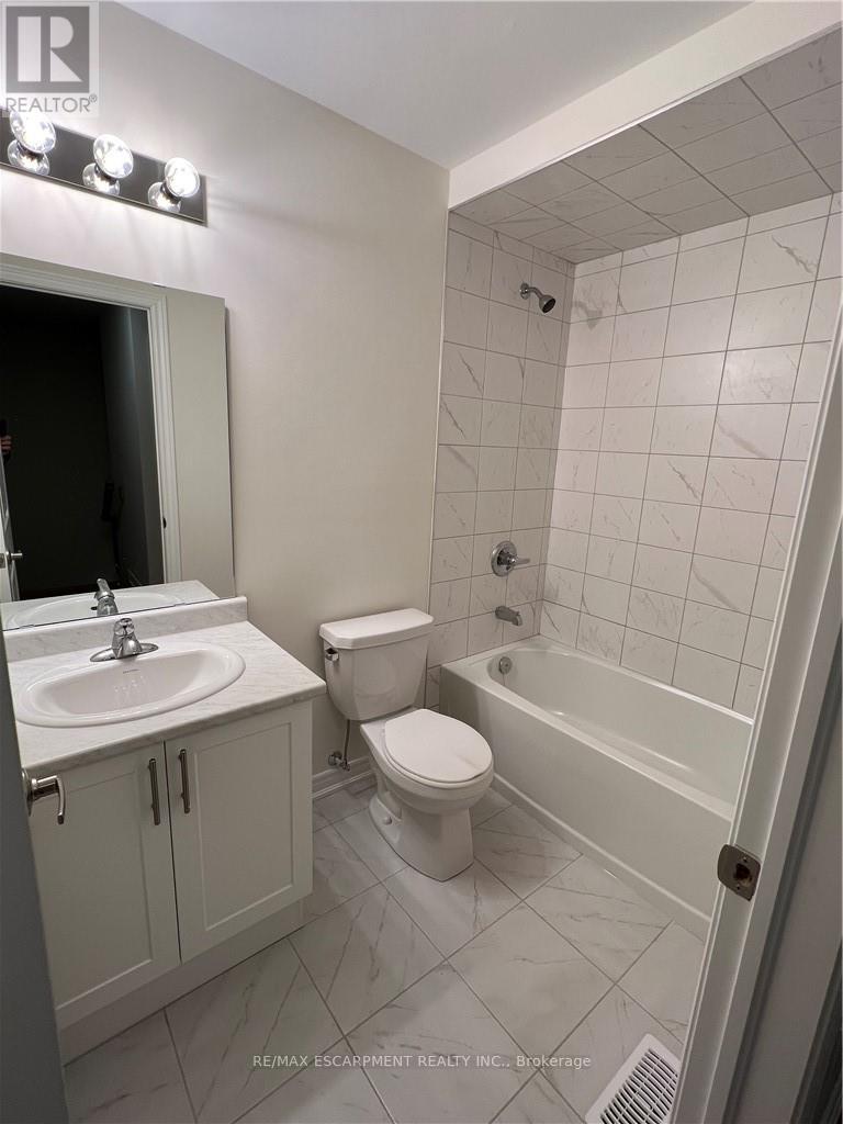 5 Genoa Drive, Hamilton, Ontario  L9B 0K1 - Photo 24 - X12761222