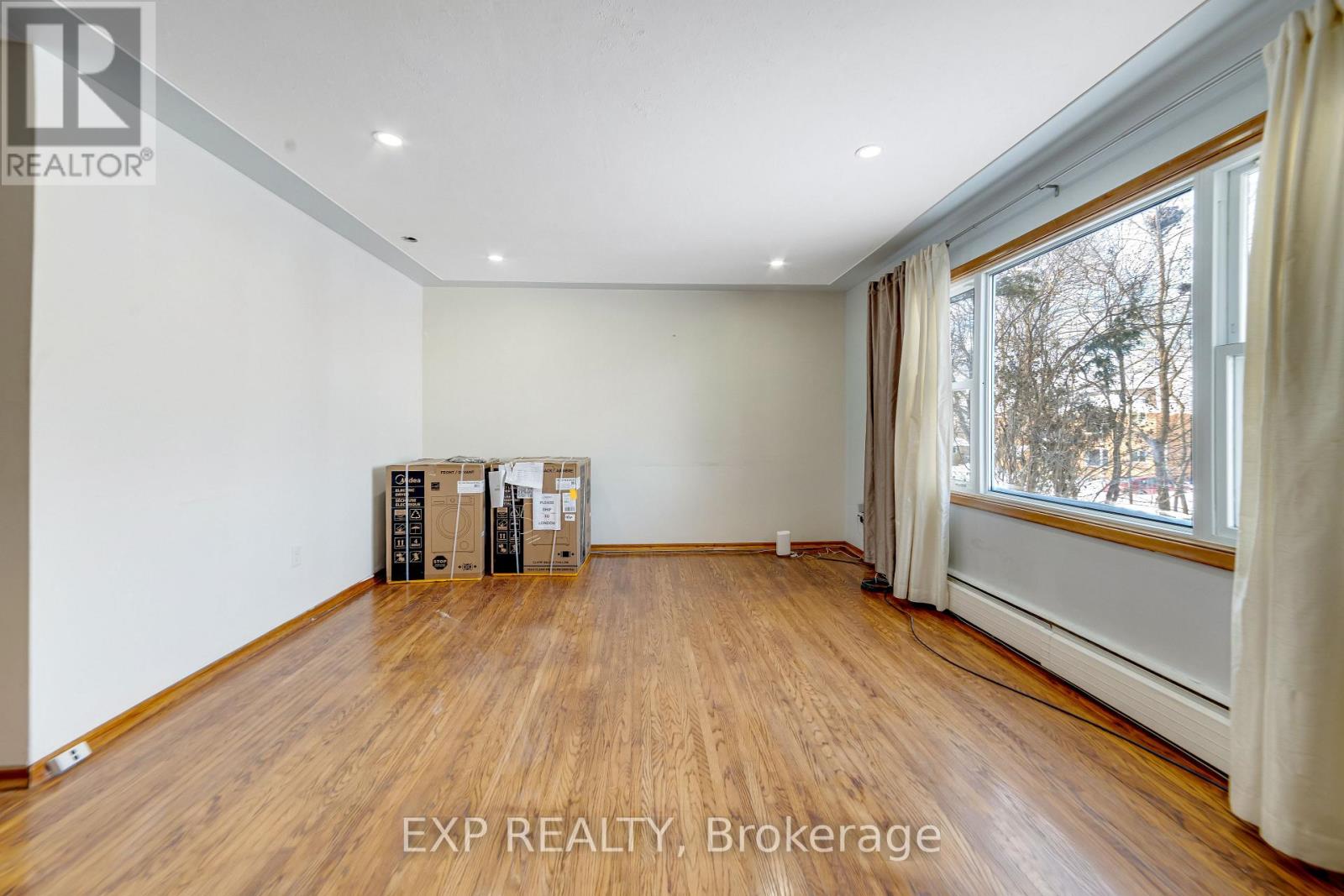 Main Unit - 1023 Eagle Drive, London South, Ontario  N5Z 3H4 - Photo 3 - X12761224