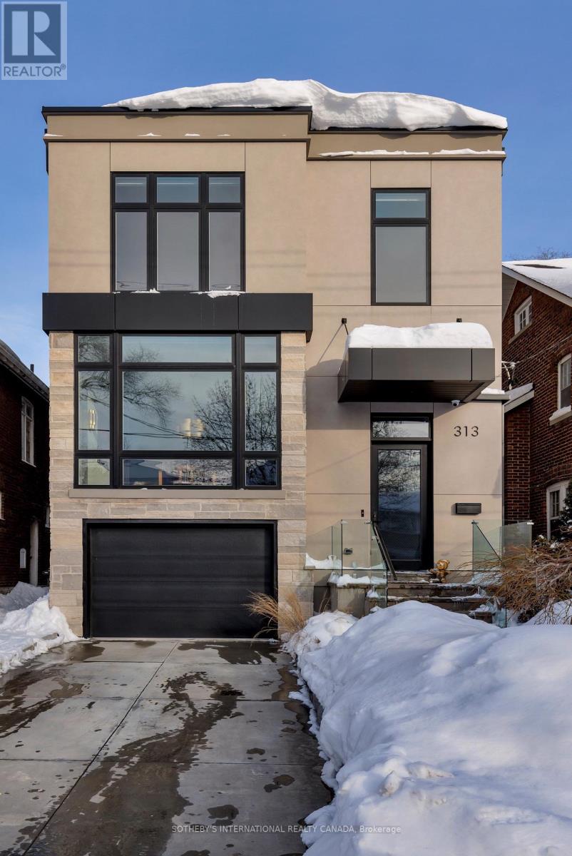313 ROSEWELL AVENUE, Toronto, Ontario