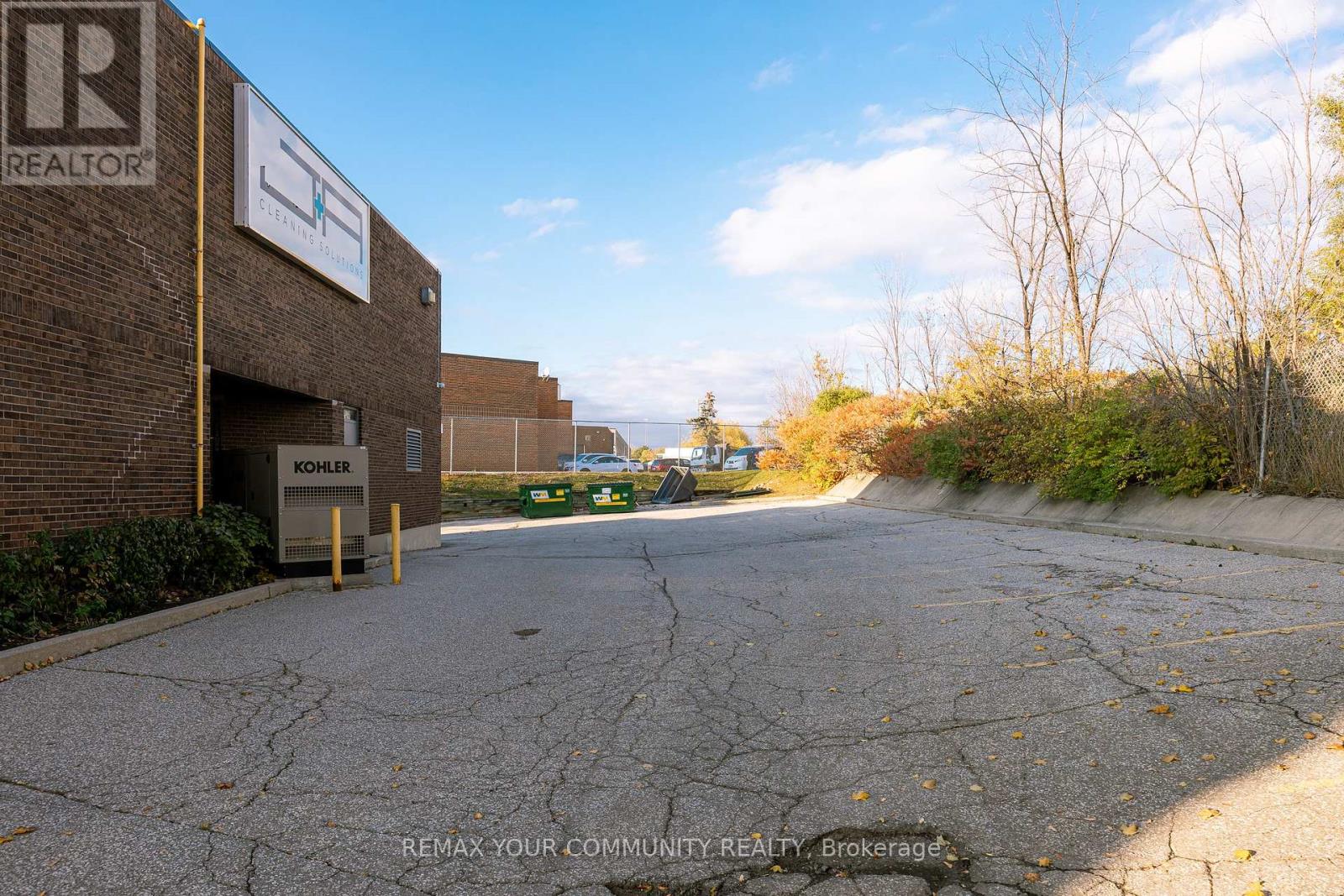 785 Arrow Road, Toronto (Humbermede), Ontario  M9M 2L4 - Photo 19 - W12541528
