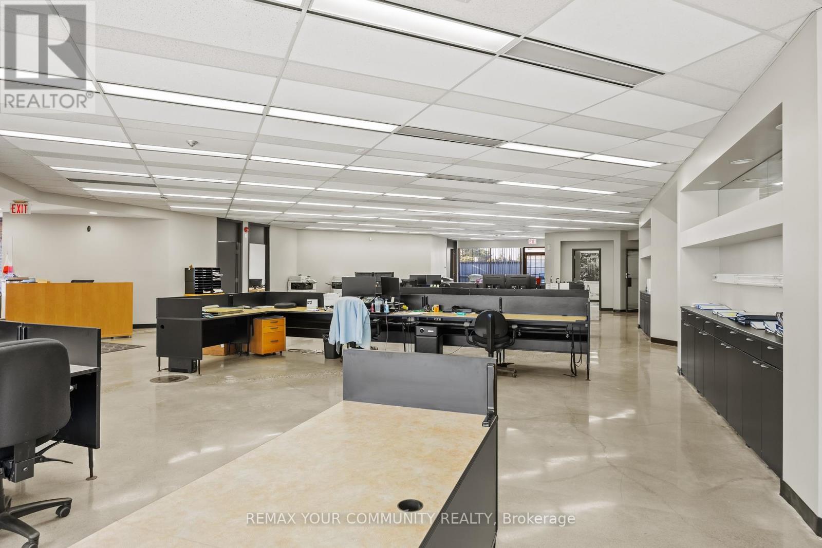 785 Arrow Road, Toronto (Humbermede), Ontario  M9M 2L4 - Photo 5 - W12541528