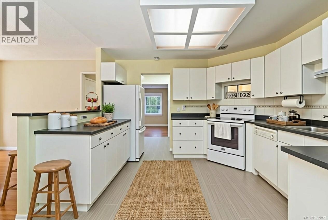 2161 Henlyn Dr, Sooke, British Columbia  V9Z 0N5 - Photo 9 - 1025023