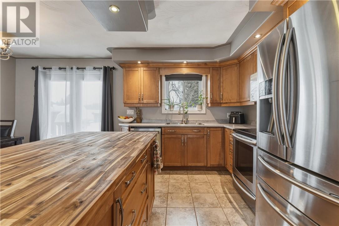 2264 Boardwalk Avenue, Greater Sudbury, Ontario  P3N 0A6 - Photo 10 - 2126326