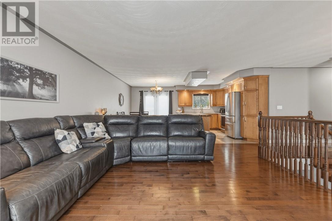 2264 Boardwalk Avenue, Greater Sudbury, Ontario  P3N 0A6 - Photo 6 - 2126326