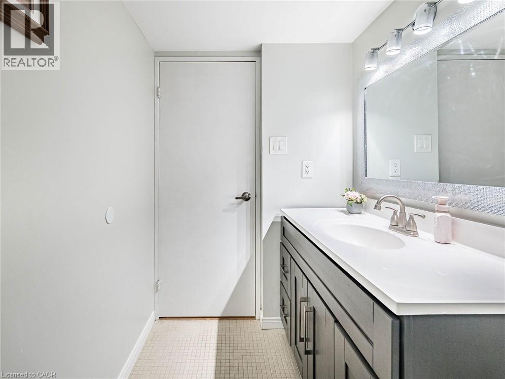 20 William Roe Boulevard Unit# 308, Newmarket, Ontario  L3Y 5V6 - Photo 36 - 40803144