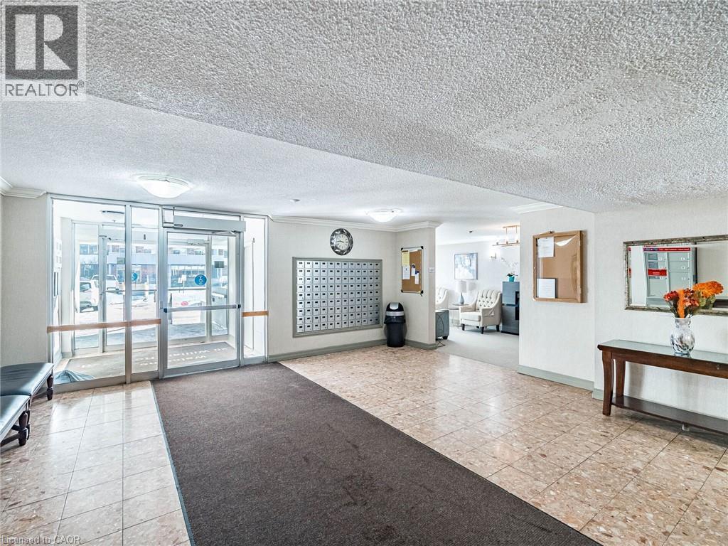 20 William Roe Boulevard Unit# 308, Newmarket, Ontario  L3Y 5V6 - Photo 4 - 40803144