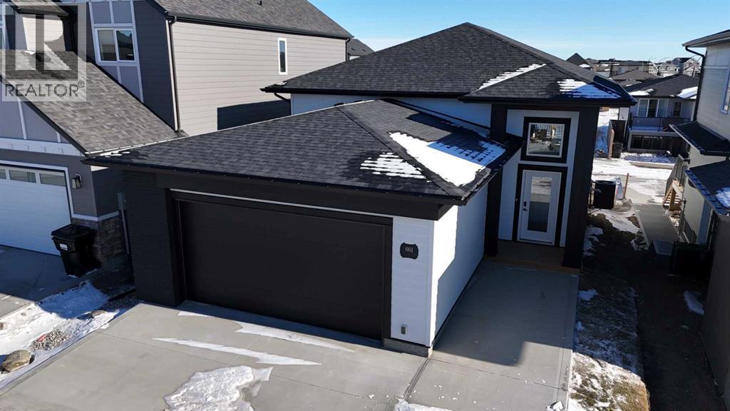 661 Devonia Road W, Lethbridge, Alberta  T1J 5W3 - Photo 3 - A2276213