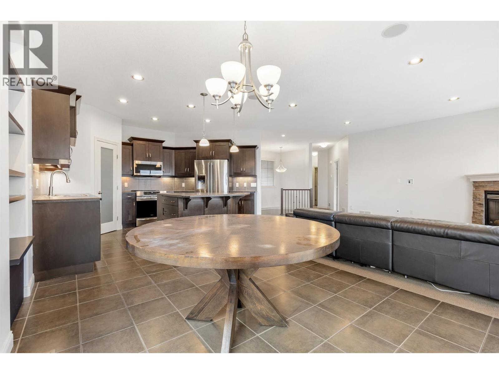 725 Hart Lane, Vernon, British Columbia  V1B 4B2 - Photo 9 - 10374681