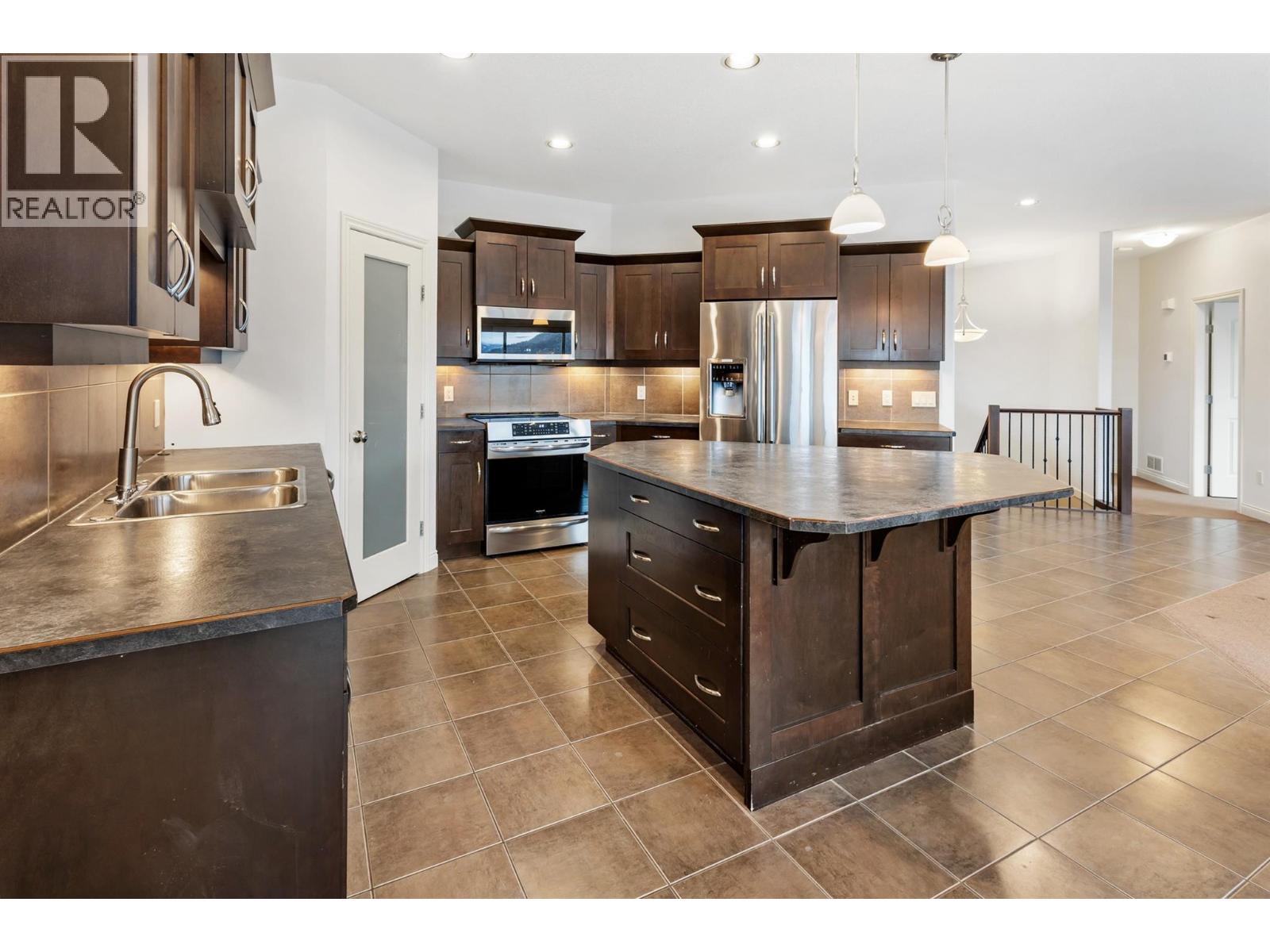 725 Hart Lane, Vernon, British Columbia  V1B 4B2 - Photo 11 - 10374681